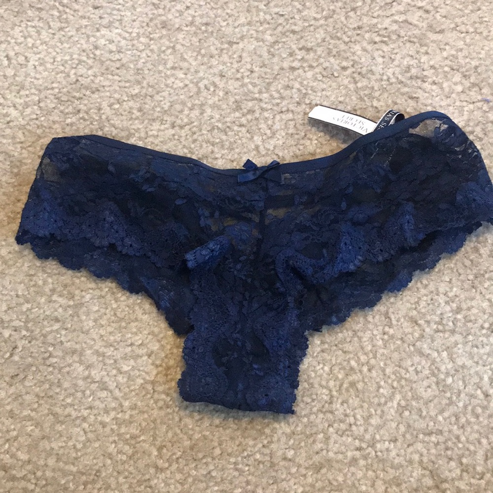 Victoria’s Secret navy lace thong